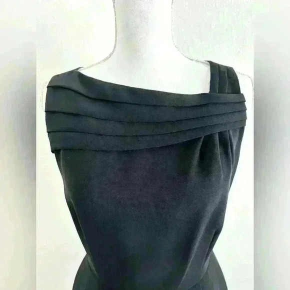 Tahari Arthur S. Levine Petite Sleeveless Dress Size 6P - Picture 4 of 10